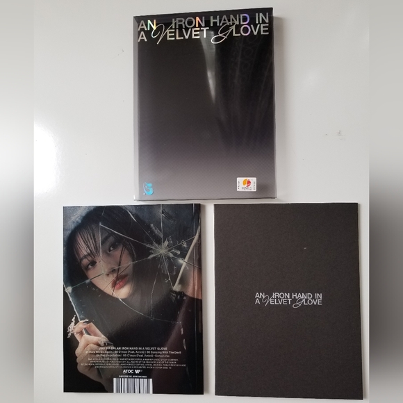 Jini's 1st Mini Album, "An Iron Hand In A Velvet Glove" (Iron Hand vers) - Picture 3 of 10